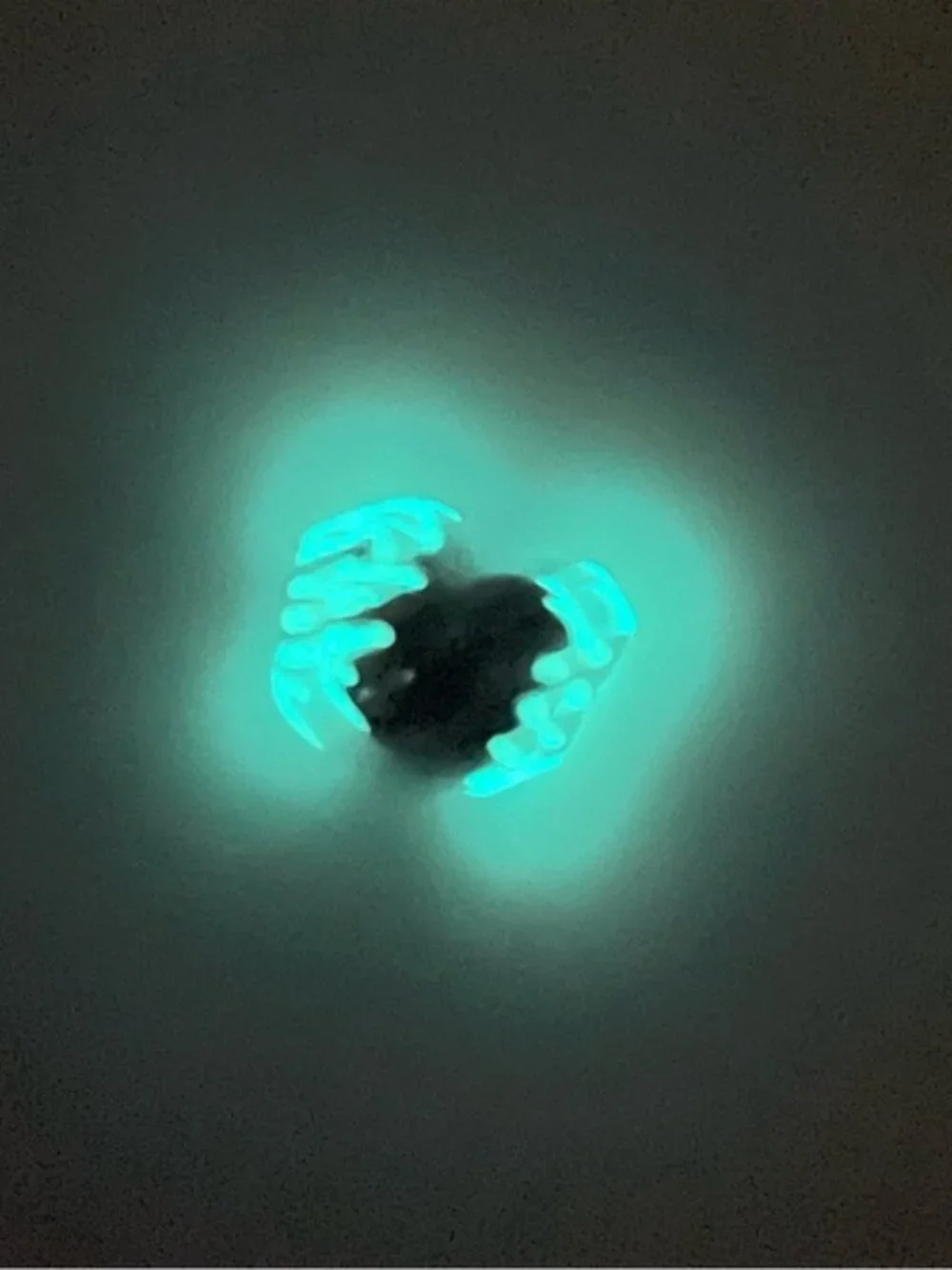 💖✨ NEW Stranger Things Glow Heart Charm – Upside Down 🌑 S925